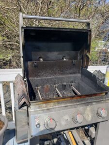 How to clean a BBQ grill professionally